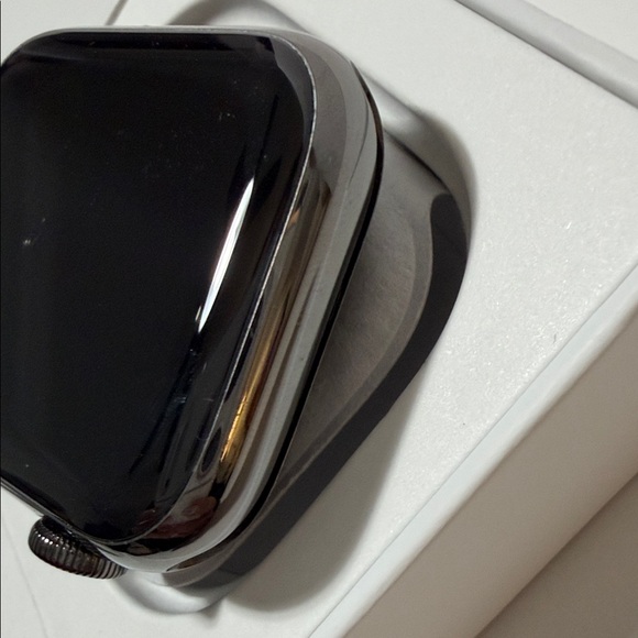 Apple Watch Stainless Steel Series 8 45mm w/ Black Band S/M - Picture 11 of 12